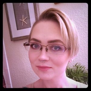 Meet your Posher, Velvet